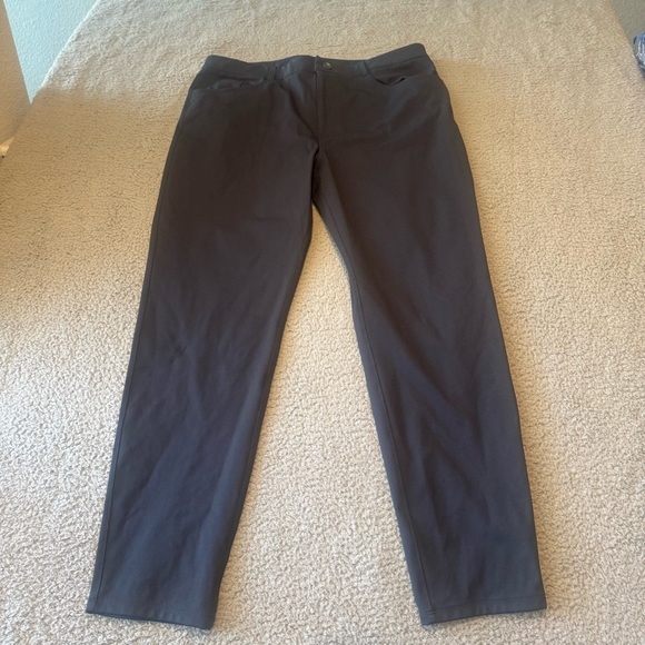 Vuori MetaTwill Pant Athletic Slim Size 36x30” Color Gray V4021-S - Picture 1 of 14